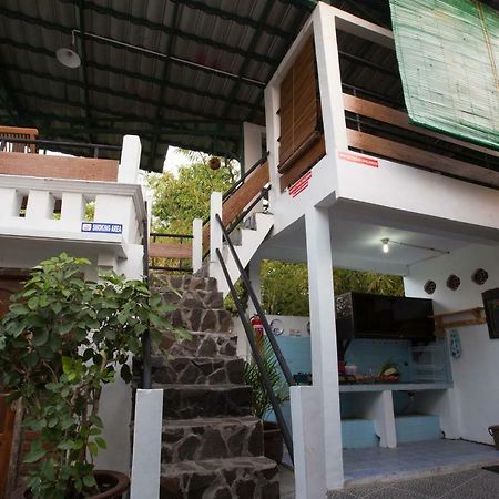 Joglo Yudhistira Villa Sleman  Buitenkant foto